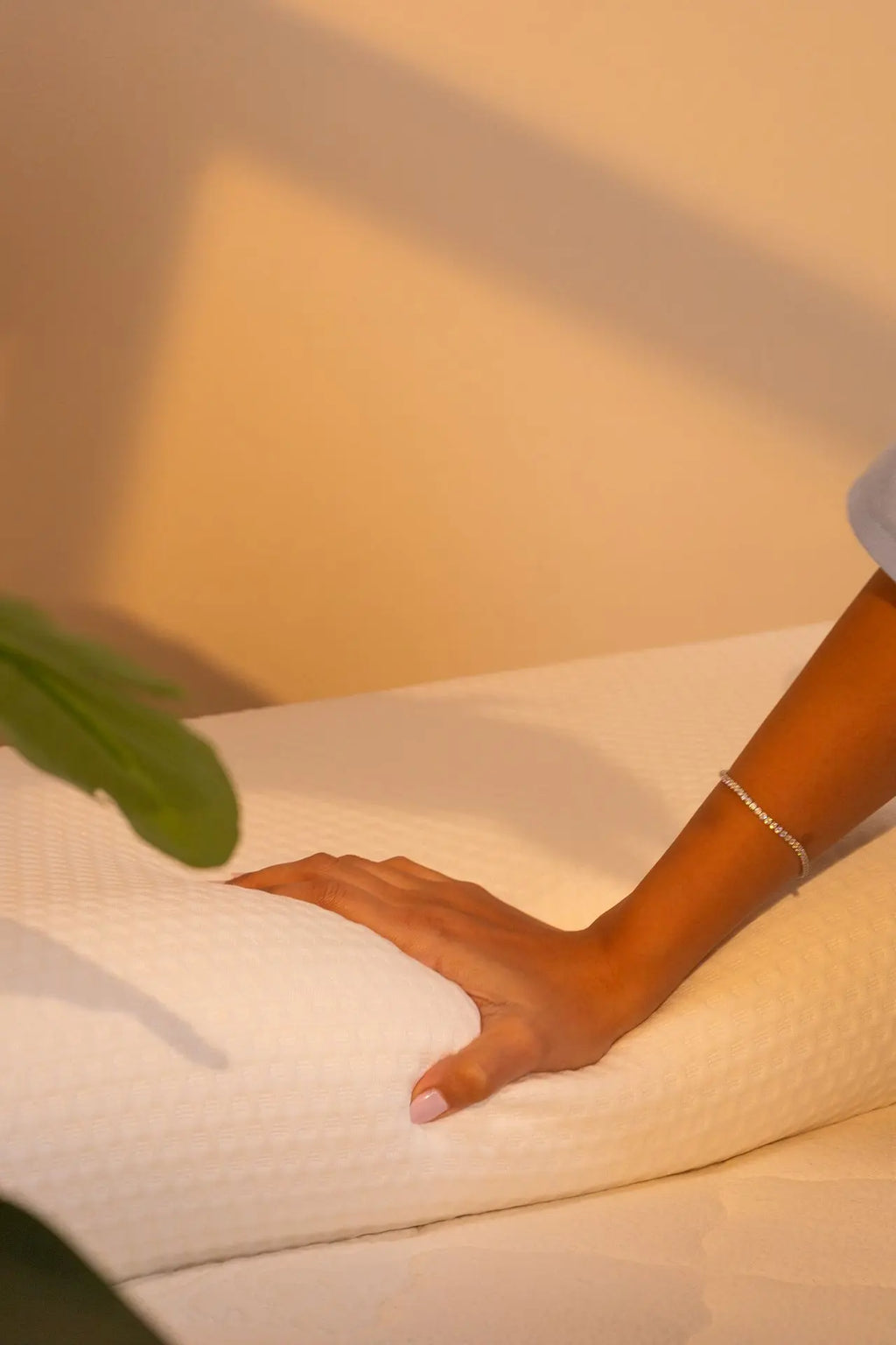 Memory Foam Contour Long Last Pillow