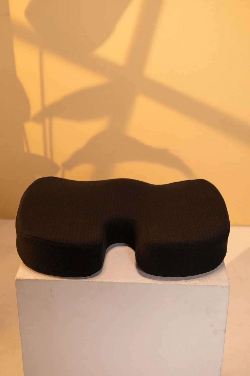 Coccyx seat cushion