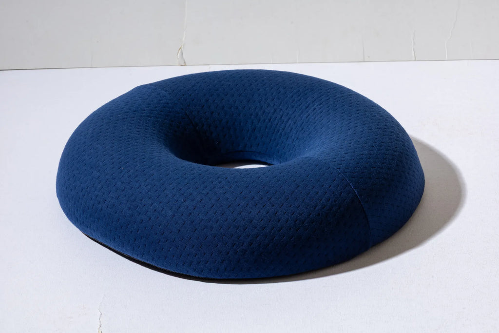 Hemorrhoidal seat