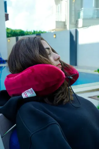 Neck pillow (memory foam)